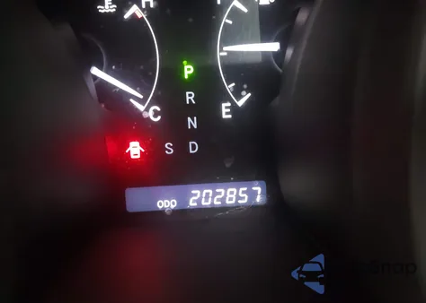 2010 Toyota Highlander Base V6 from USA, damaged, VIN 5TDBK3EH6AS038933